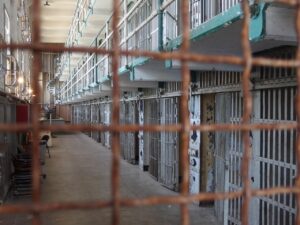 Estou sendo acusado de violência doméstica sem provas